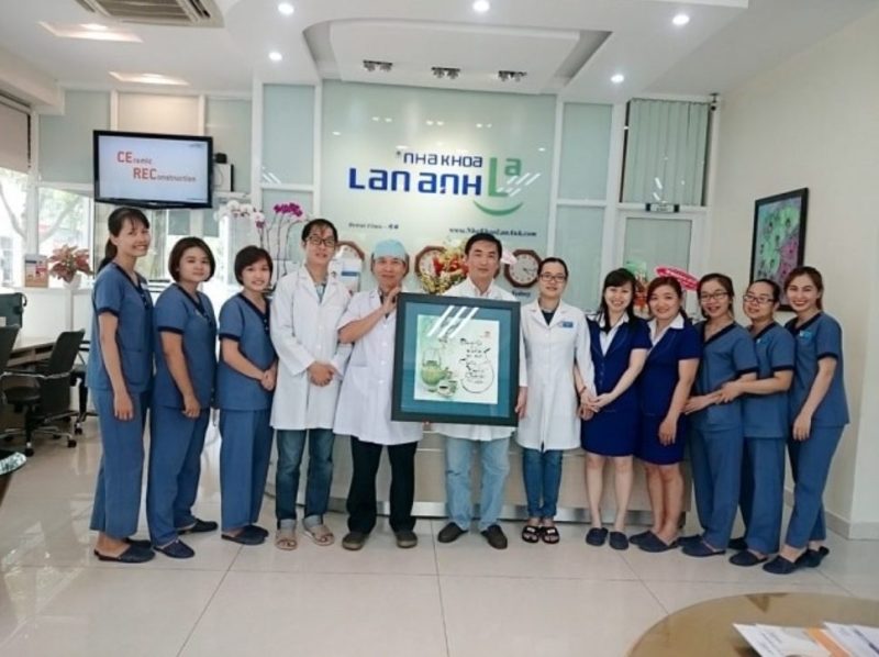nha khoa lan anh quan7