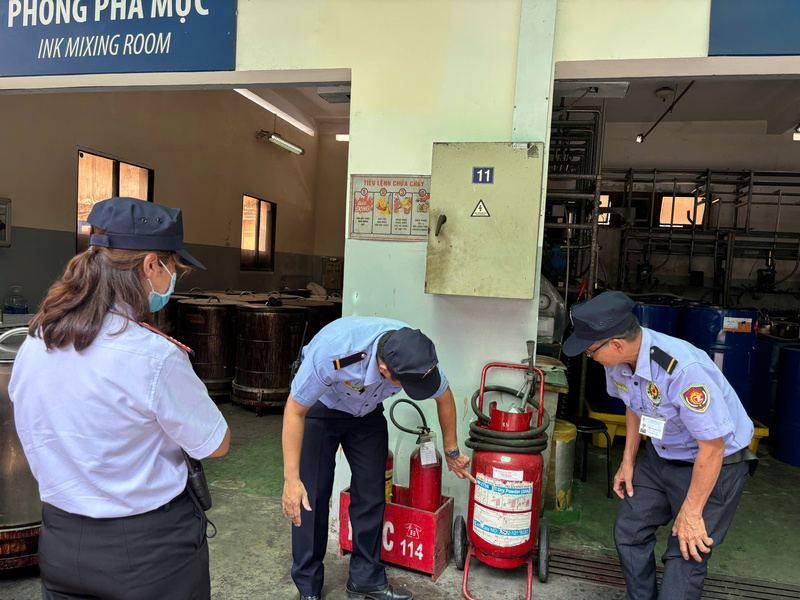 Huấn luyện phòng cháy chữa cháy cho đội ngũ bảo vệ tại Thiên Long