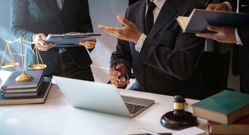 Công ty Luật Phùng Việt Hoa