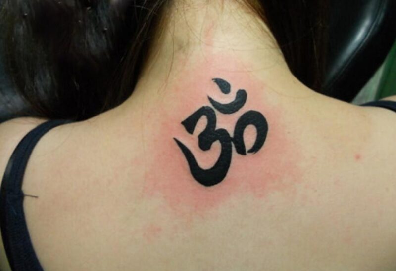 Hình xăm chữ Nhẫn bằng tiếng Phạn mang vẻ đẹp huyền bí và yếu tố tâm linh