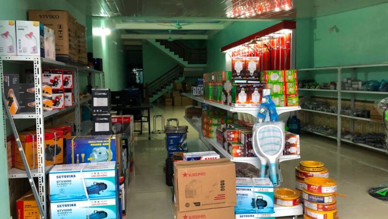 Cửa hàng thiết bị điện Quang Oanh