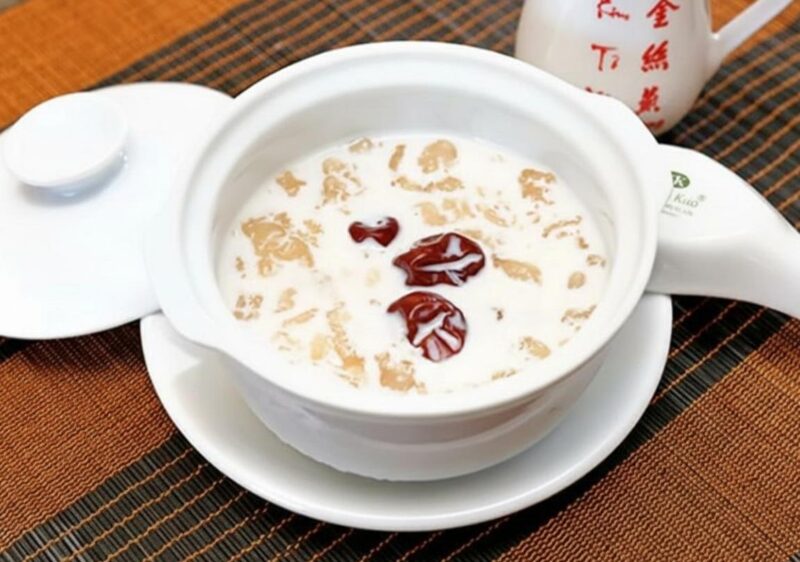 Món yến chưng sữa tươi bổ dưỡng, tốt cho sức khỏe