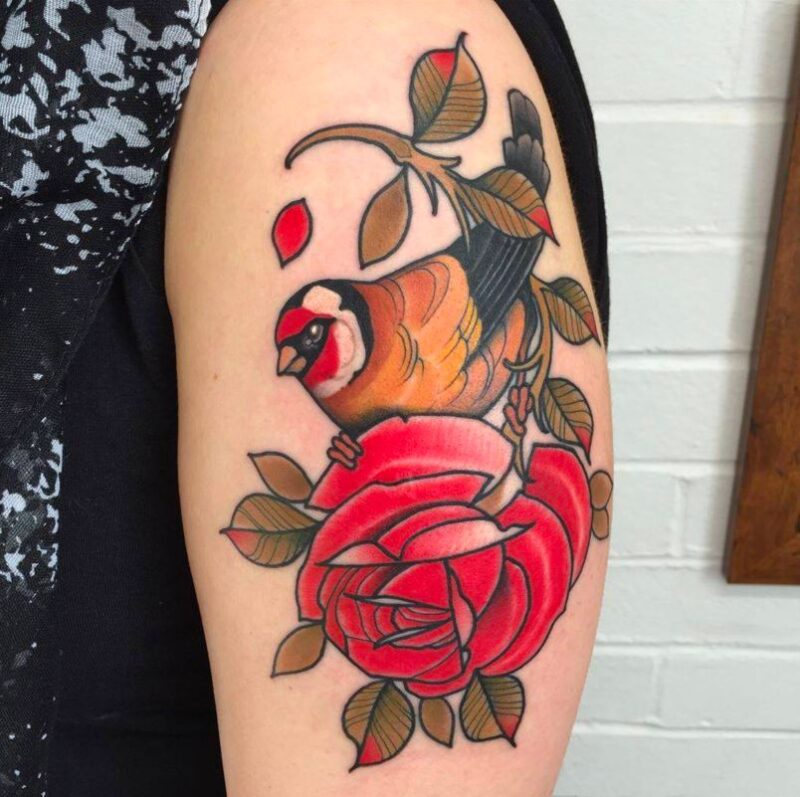 Hình xăm này thể hiện mong muốn vượt qua giới hạn, hướng tới cuộc sống tích cực