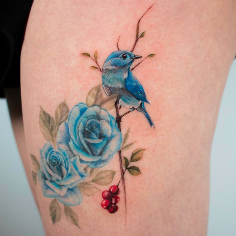 Hình xăm hoa hồng xanh và chim đẹp