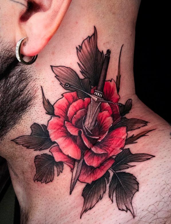 Các vị trí xăm phổ biến như bắp tay, cổ, vai hay chân giúp tôn lên nét nam tính và nghệ thuật