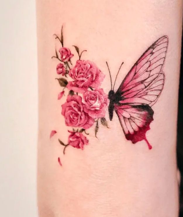 Hình xăm kết hợp dễ dàng tạo điểm nhấn ấn tượng ở các vị trí như chân, tay hay vai