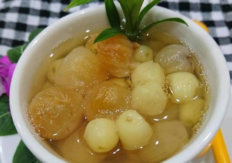 Yến chưng long nhãn hạt sen bổ dưỡng 