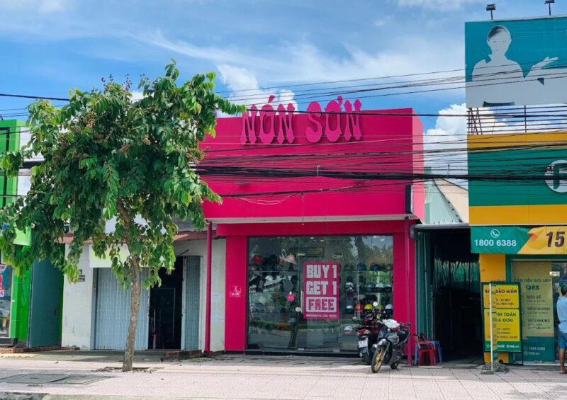 Cửa hàng Nón Sơn