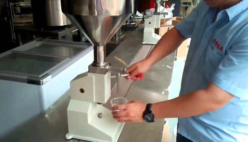 Máy chiết rót thủ công